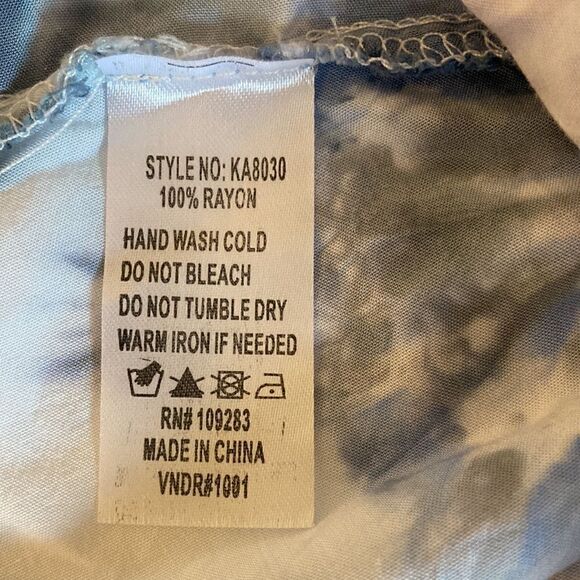 Vintage Havana Girls Tie Dye Top with Flutter Sleeve & Tie Front. Size Large. - Picture 7 of 8